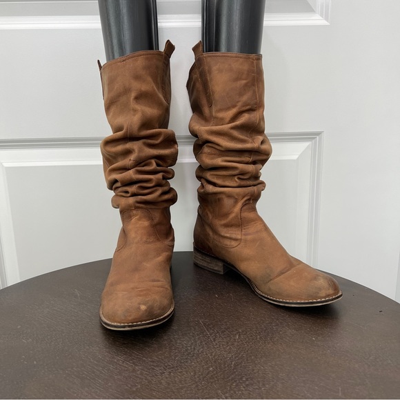 “Ruckuss” - Picture 6 of 15